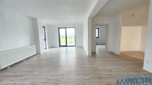 Apartament nou cu 2 camere 80 mp Tudor Green Residence et 5
