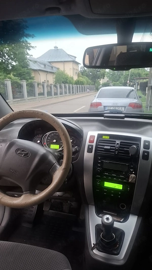 Vand Hyndai Tucson 2.0 benzina 4x4 din 2006 - imagine 4