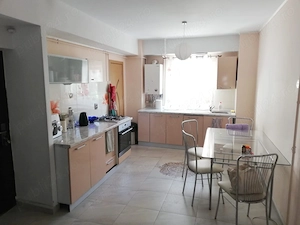 De închiriat apartament cu 3 camere în Piața Cipariu - imagine 7