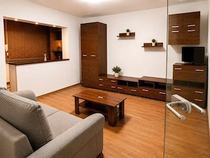 Apartament 3 camere zona Sagului