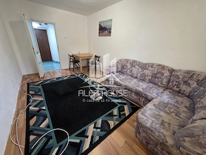 Vand 2 camere Decomandat zona Moroasa 1