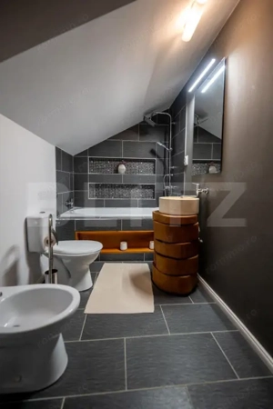 Casă de vanzare, cu 5 camere, 280 mp, zona Nord - imagine 16
