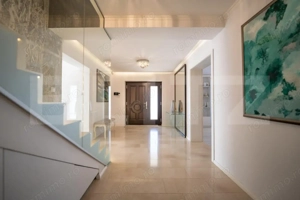 Casă de vanzare, cu 5 camere, 280 mp, zona Nord - imagine 8