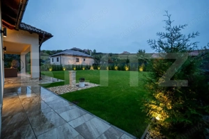 Casă de vanzare, cu 5 camere, 280 mp, zona Nord - imagine 5