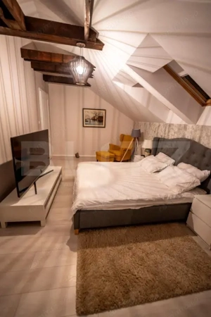 Casă de vanzare, cu 5 camere, 280 mp, zona Nord - imagine 13