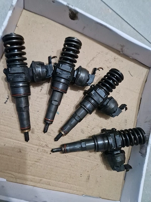 Vand injectoare,stop-uri,debitmetru Vw Golf 5 2.0tdi, 103kw, 140cp, - imagine 5