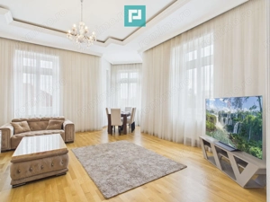 Apartament deosebit în clădire istorică central - imagine 3