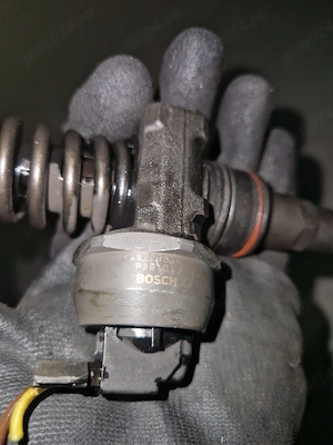 Vand injectoare,stop-uri,debitmetru Vw Golf 5 2.0tdi, 103kw, 140cp, - imagine 3