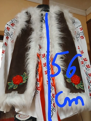 Vand costum popular de 8 ani pana la 16 ani