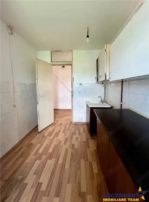 Apartament cu trei camere de renovat in Feldioara, Brasov - imagine 3