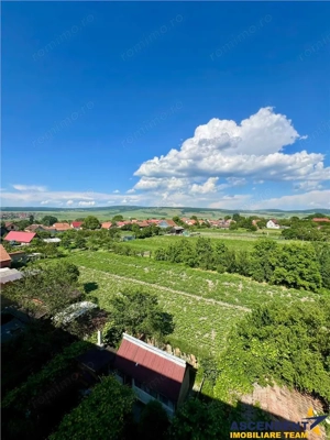 Apartament cu trei camere de renovat in Feldioara, Brasov - imagine 11
