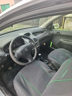 Peugeot 206 1.4 benzină de vânzare  - imagine 4