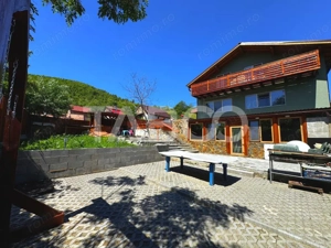 Oportunitate investitie - Pensiune renovata cu 8 camere langa Sibiu - imagine 15