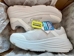 Nou Skechers Max Cushioning Endeavour - 220613