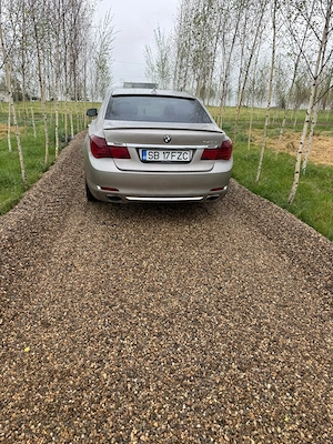 BMW Seria 7 740d xDrive 2012 - imagine 3