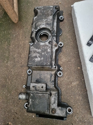 Vand injectoare,capac culbutori Opel Astra G 2.0 diesel 2001 - imagine 4