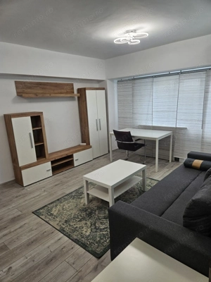 Oportunitate, Vanzare 3 Camere, PE Bd Decebal Bloc Monolit, Metrou Piața Muncii - imagine 3