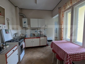 Casă impartita in 2 apartamente de 75 mp, teren 384 mp - Dambul Rotund - imagine 3