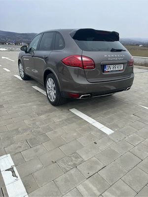 Vând Porsche Cayenne Hibrid - imagine 4