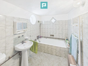 Casă/vilă cu 10 camere – Ineu, centru - imagine 16