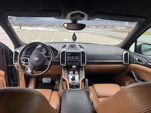 Vând Porsche Cayenne Hibrid