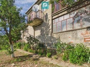 Casă cu 4 camere și teren de 2880 mp în Fiscut - imagine 10