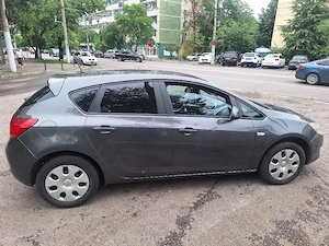 Opel Astra J - imagine 3