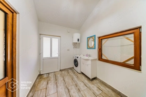 Afacere la cheie: Pensiune functionala sau casa de locuit, Ghioroc - imagine 13