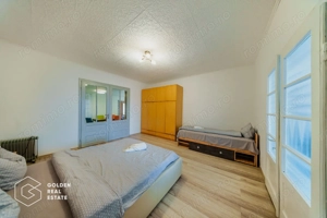 Afacere la cheie: Pensiune functionala sau casa de locuit, Ghioroc - imagine 13