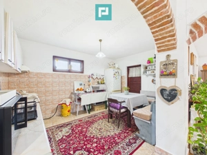 Casă cu 6 camere pe teren de 2029 mp – Miniş - imagine 10