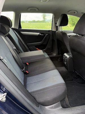 Volkswagen Passat B7 1.6 TDI 2012 Combi Recent Adus Austria Climatronic 6 TREPTE Manual - imagine 8