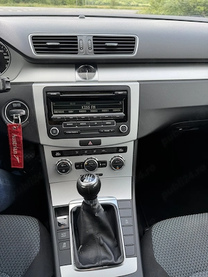 Volkswagen Passat B7 1.6 TDI 2012 Combi Recent Adus Austria Climatronic 6 TREPTE Manual - imagine 6