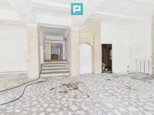 Spatiu comercial central Arad - imagine 19