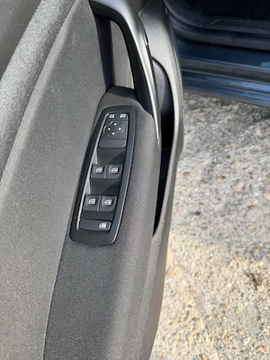 Renault Megane 2019, benzina 1.3 TCe, 116 CP - imagine 9