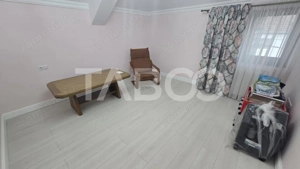 Casa individuala de vanzare 10 camere teren liber 530m zona Lupeni - imagine 14
