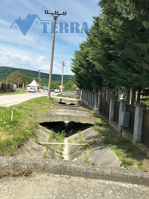 Casă cu teren de 2.300 mp și livadă în Rădești   Stâlpeni, Argeș - imagine 4