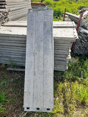 Podine schiela metalica italiană 