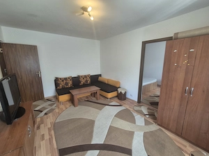 Vand apartament 2 camere et.1 - imagine 2