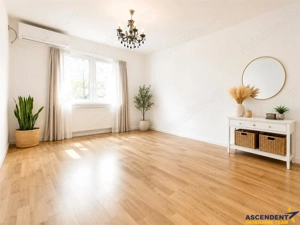 Central, decomandat, calibrat estetic, smart lock, areal apreciat, Brasov
