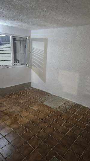 Vand  casa la curte! - imagine 6