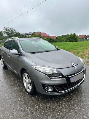 Renault Megane III Break 2012 1.5 dCi 110 CP | Panoramic | Keyless | Revizie Recentă - imagine 10