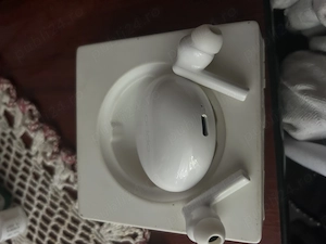 Vând căști Oppo enco buds2