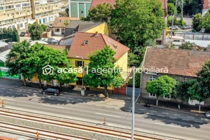 Imobil versatil D+P+E+M | Arteră principală Arad | Curte cu acces auto