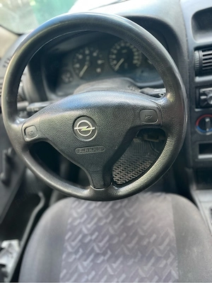 Dezmembrez Opel Astea 2.0 diesel 2003 - imagine 3