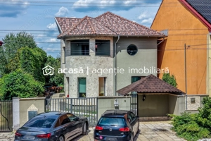 Vilă P+1 | Zona Subcetate | bazin, sală, pista biciclete în vecinătate