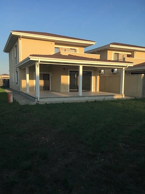 ULTIMA din cele 4 case identice, langa padure, vand casa individuala, 276 mpc, garaj, teren 544mp, - imagine 8