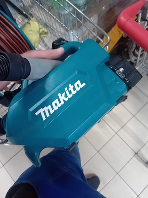 aspirator nou de masina Makita 