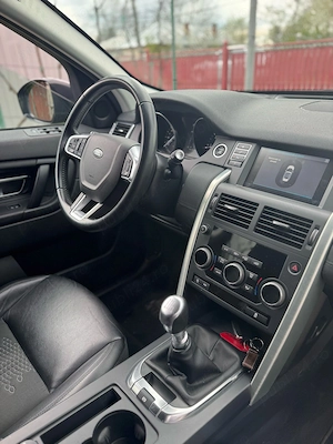 Land Rover Discovery Sport 2.0 Diesel 150 CP | 2018 | 178.000 km | CarVertical | 2 chei - imagine 7