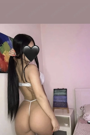 Brunetă reală !!!!