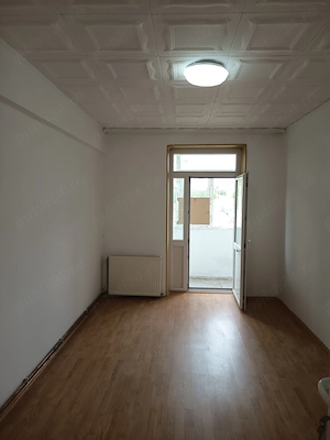 Vând apartament 2camere semidecomandat 